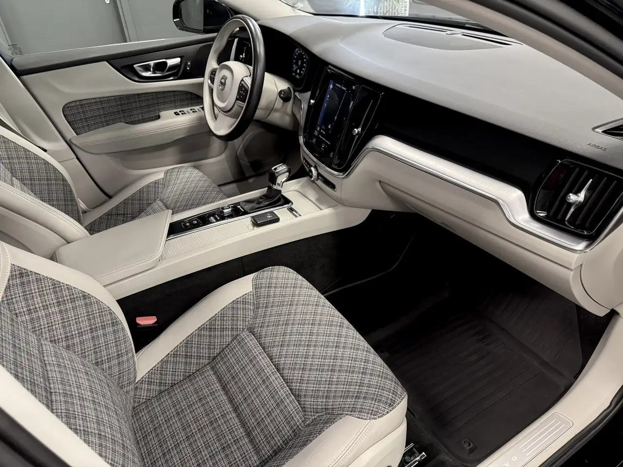 Volvo V60 — photo 13 sur 17