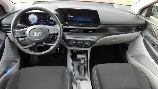 Hyundai i20 view 11