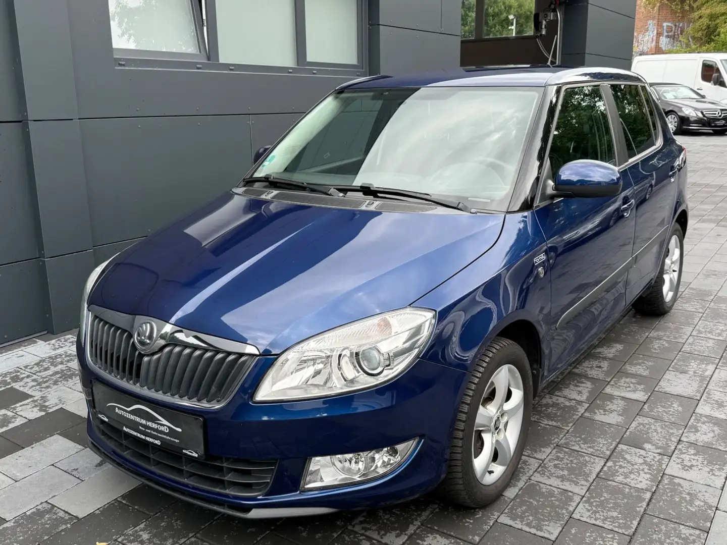 Skoda Fabia 1.2 Family Klima SHZ Tempomat AHK Azul - 1