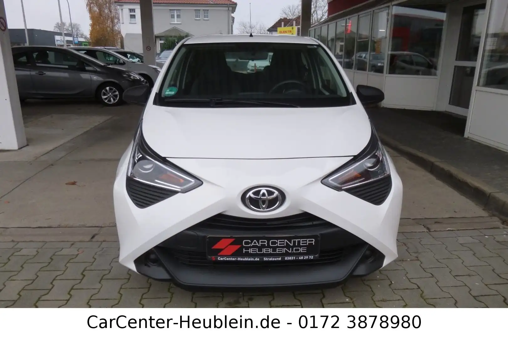 Toyota Aygo AYGO x Weiß - 2