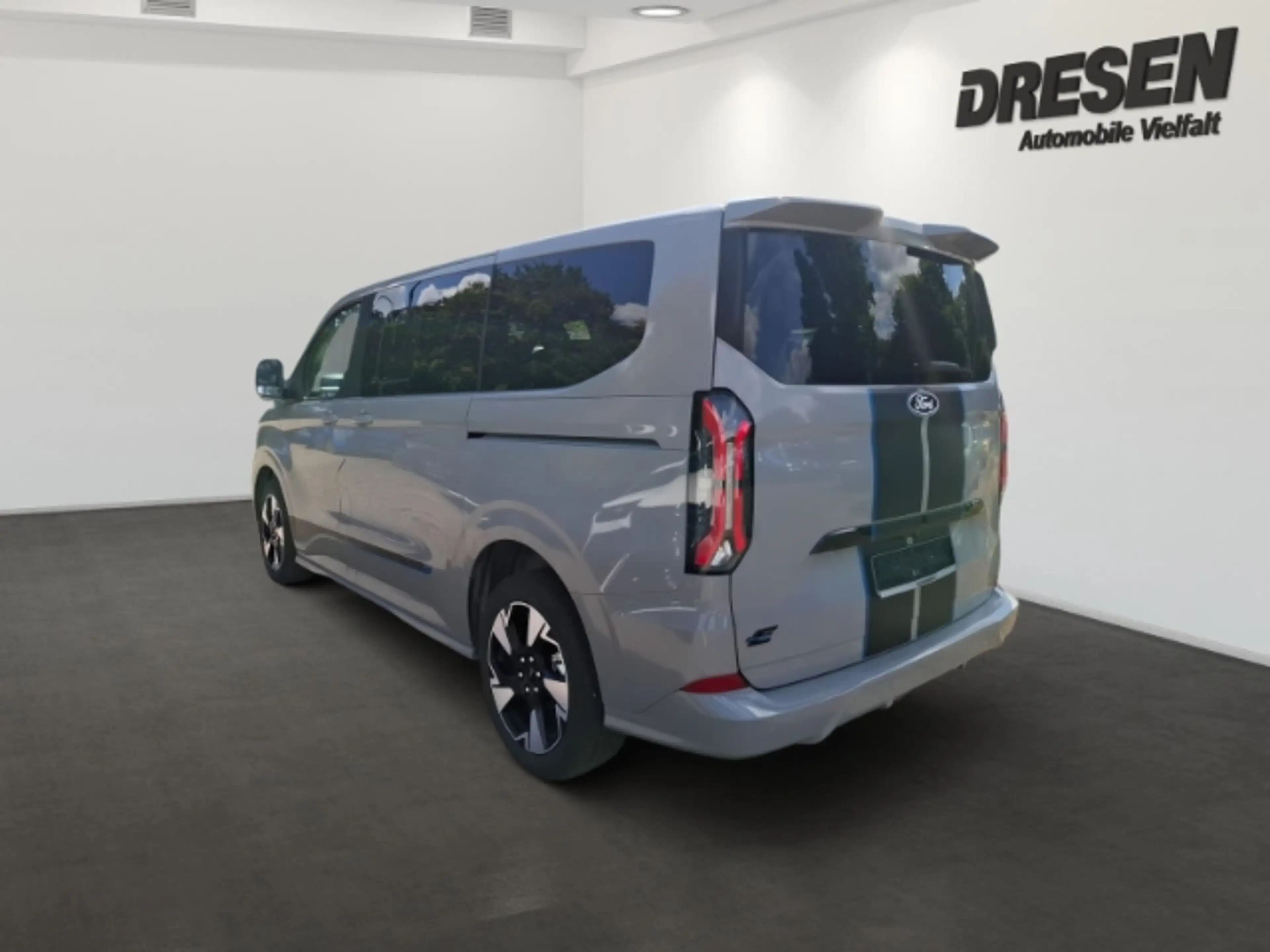 Ford Tourneo Custom Sport 340 L1+Allwetterreifen+Lenkradheizung+Sitzhe — photo 4