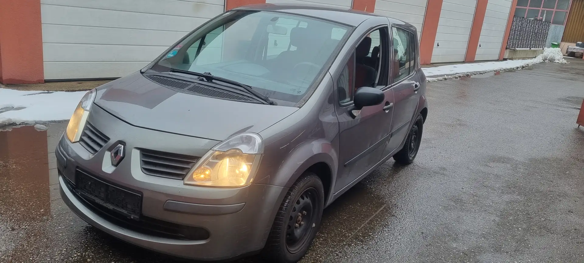 Renault Modus Modus Dynamique 1,2 16V Dynamique Grau - 2