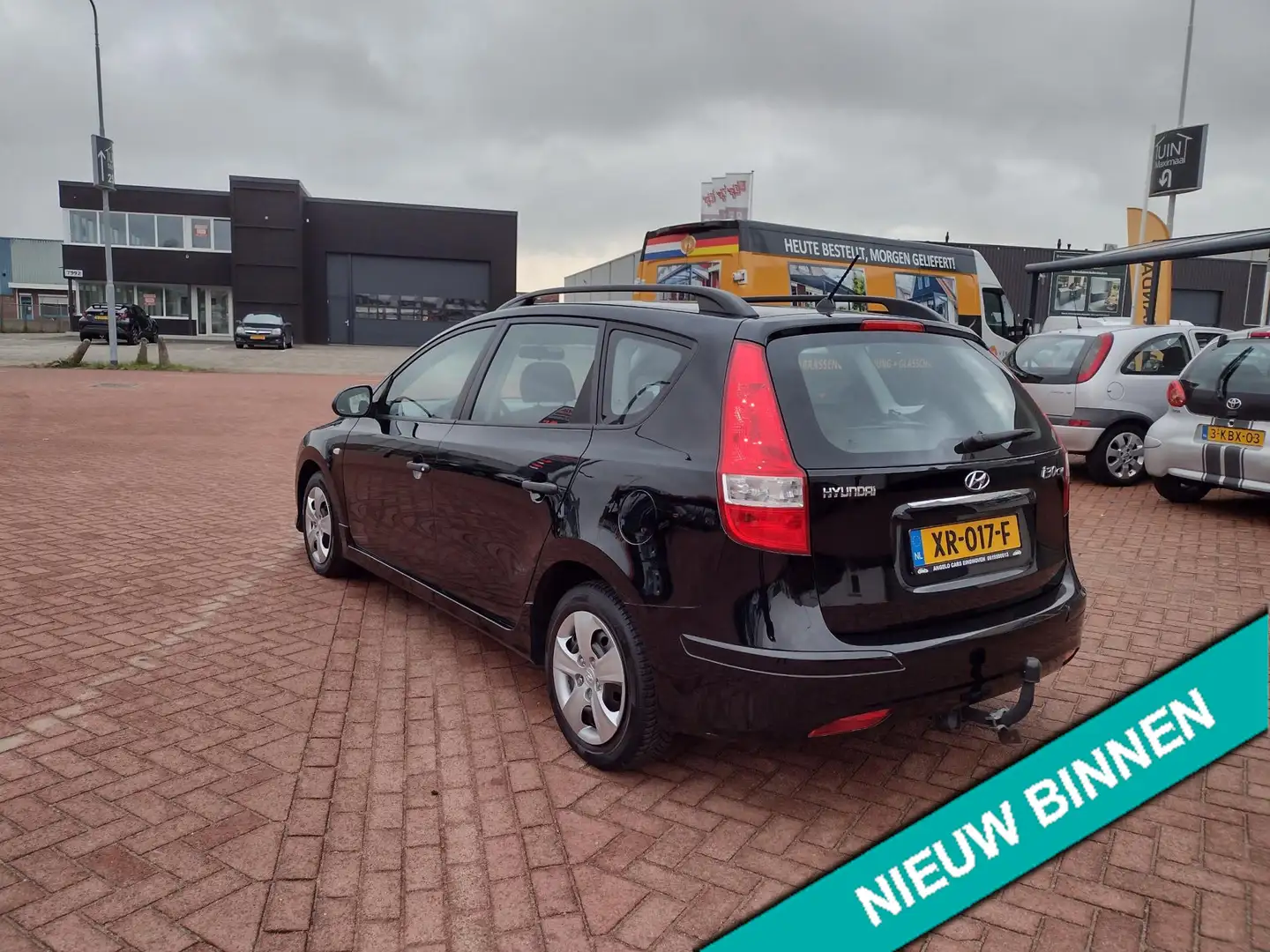 Hyundai i30 CW 1.4i i-Drive Cool MOOIE AUTO BEL 0619590613 5 D Negro - 2