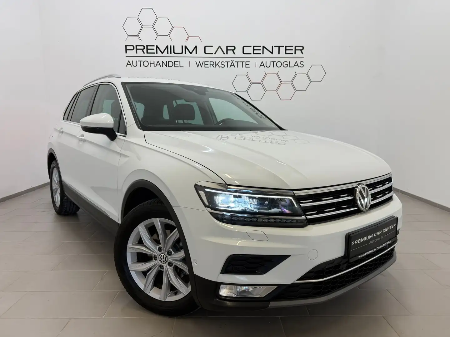 Volkswagen Tiguan 2,0 TDI Highline DSG DIGI-TACHO / MASSAGE / NAVI Weiß - 1