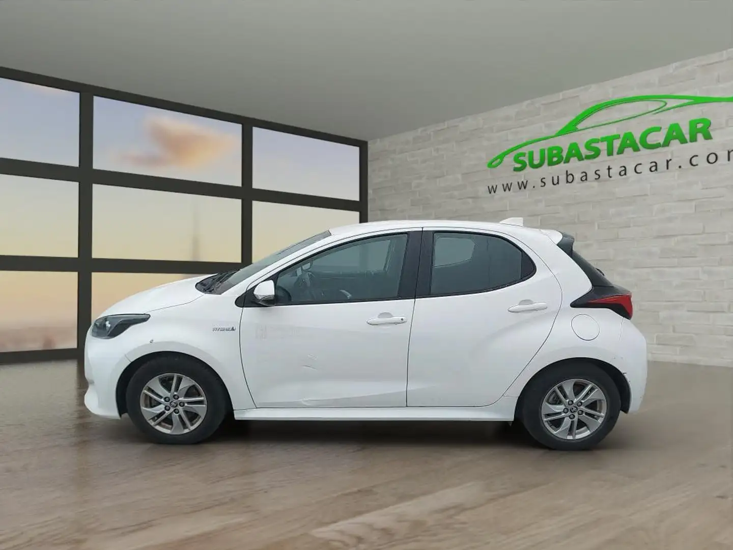 Toyota Yaris 120H 1.5 Active Tech Blanco - 1