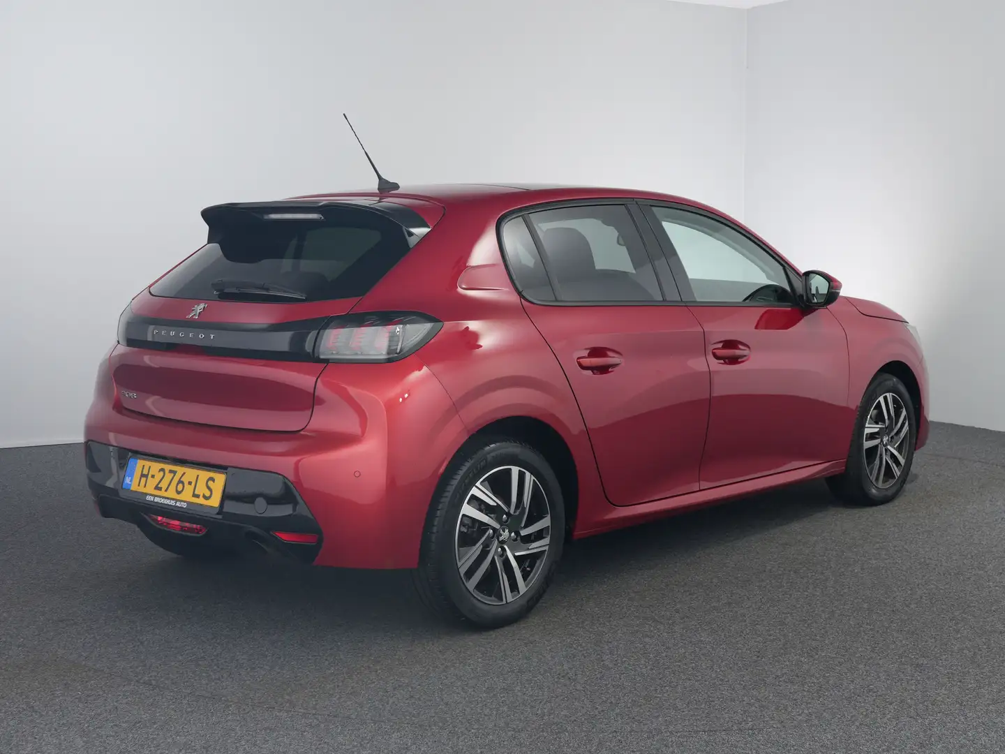 Peugeot 208 1.2 PureTech Allure | Achteruitrijcamera | Airco ( Rood - 2