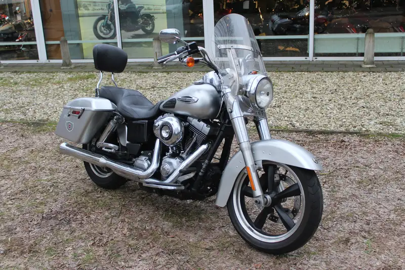 Harley-Davidson Dyna Switchback - foto 6