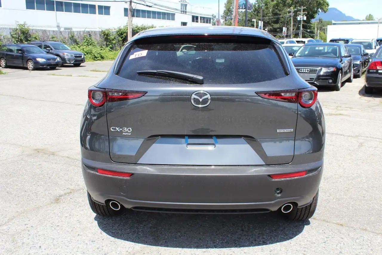 Mazda CX-30 photo Mazda CX-30