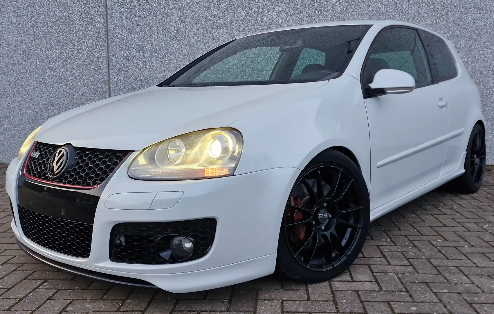 Volkswagen Golf GTI prépa 320cv utilitaire Bílá - 1