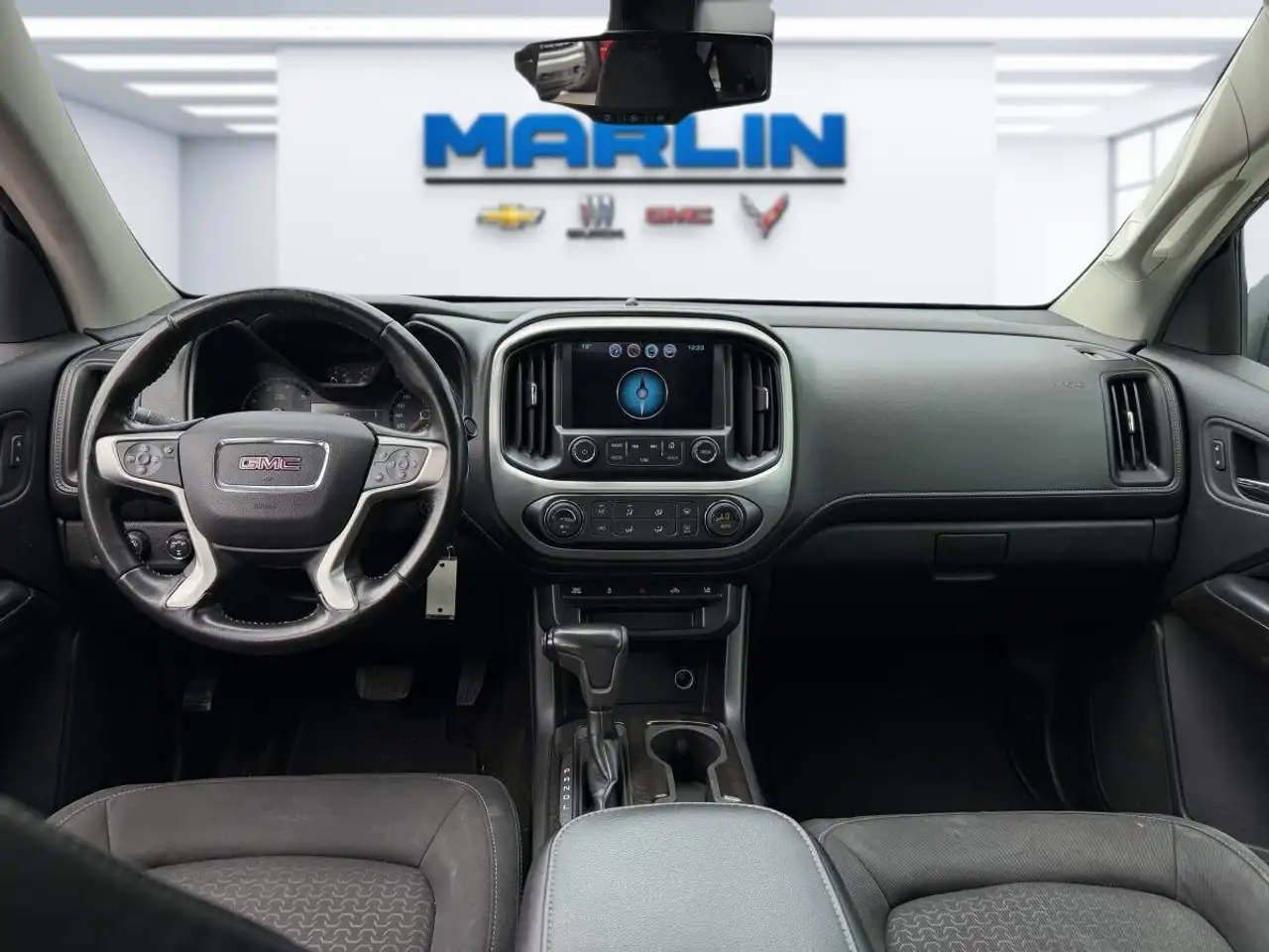 GMC Canyon снимка GMC Canyon
