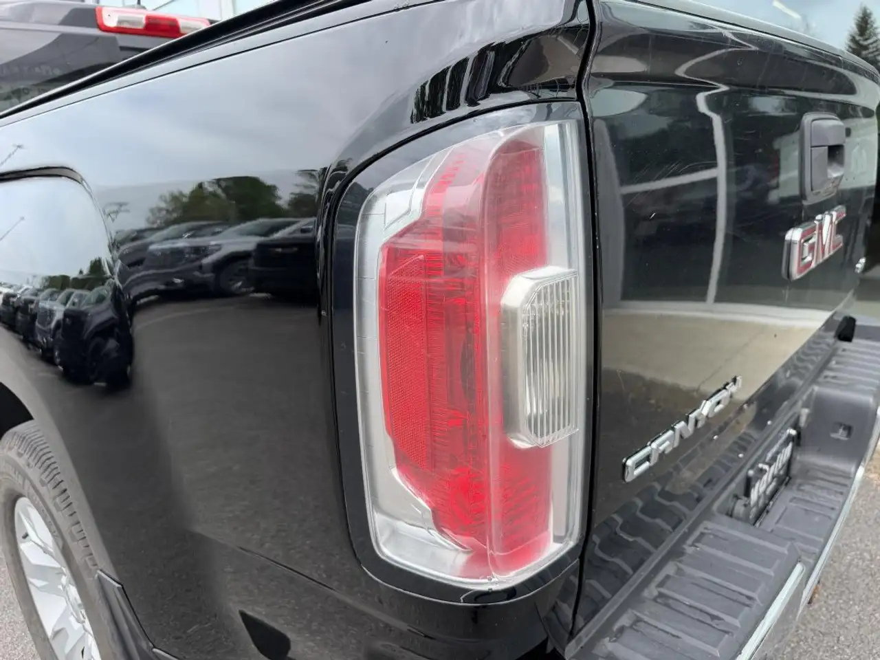 GMC Canyon снимка GMC Canyon