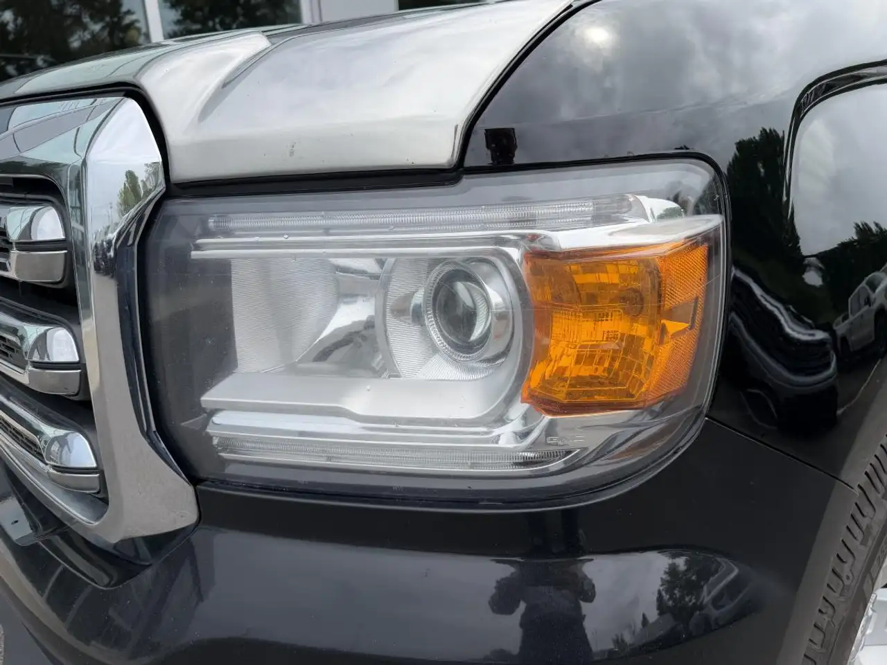 GMC Canyon снимка GMC Canyon