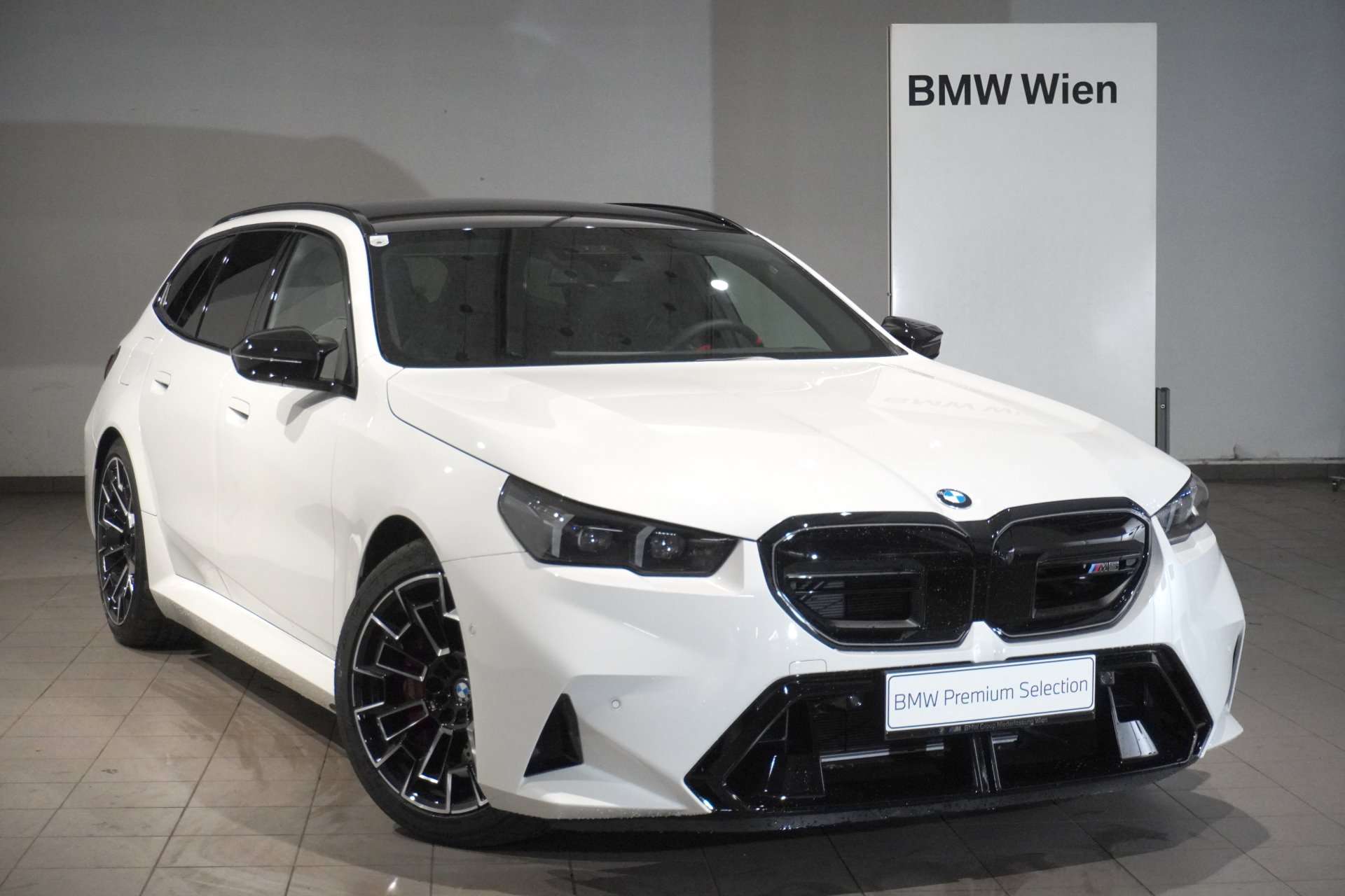 2026 BMW M5