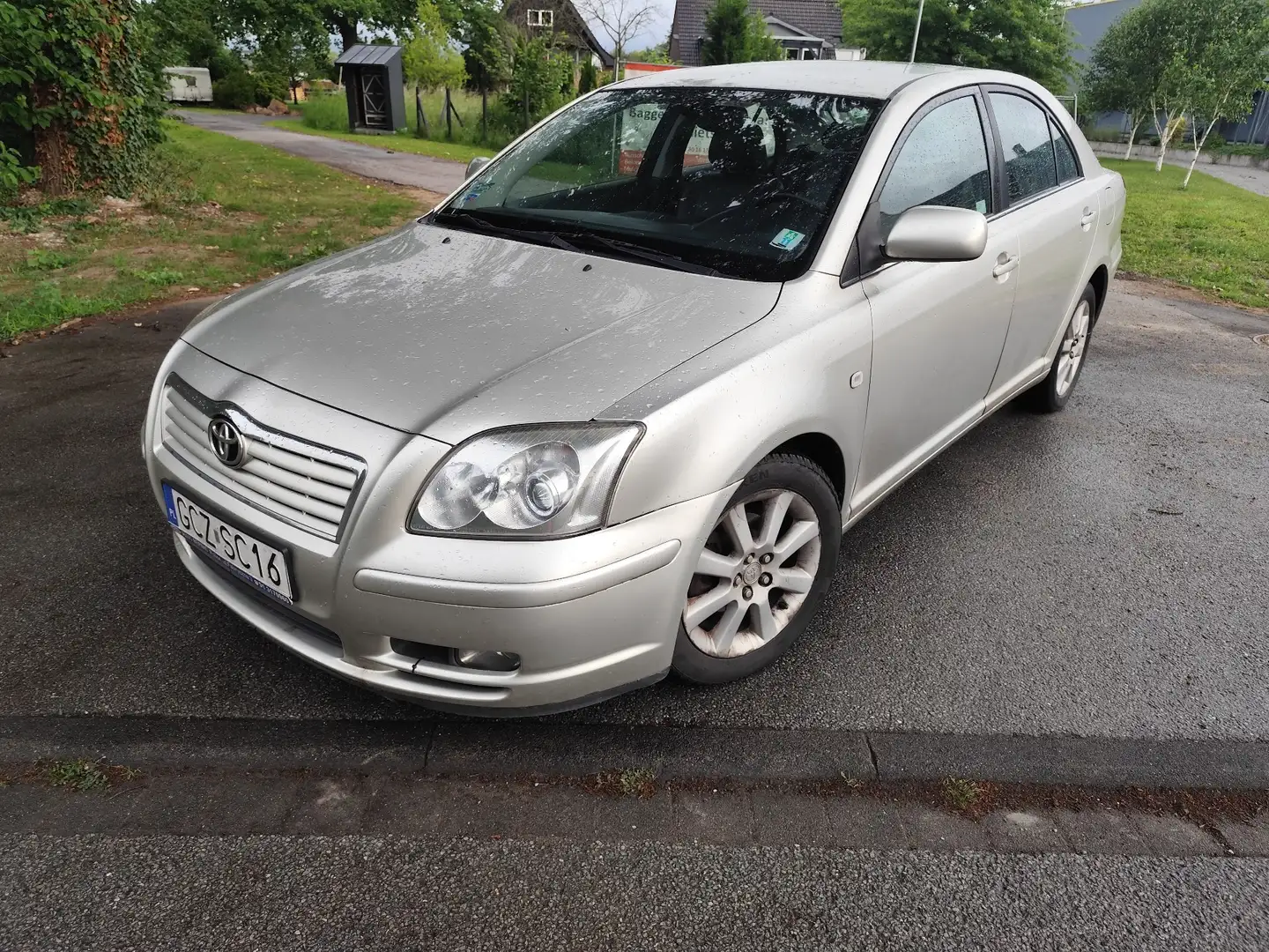 Toyota Avensis 1.8 VVT-i Executive Silber - 1