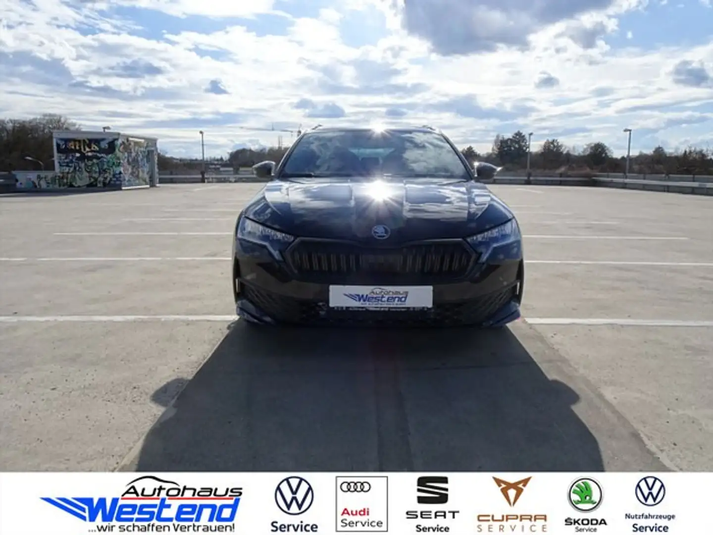 Skoda Octavia Combi Sportline 2.0l TDI 110kW DSG LED Navi Klima Schwarz - 1