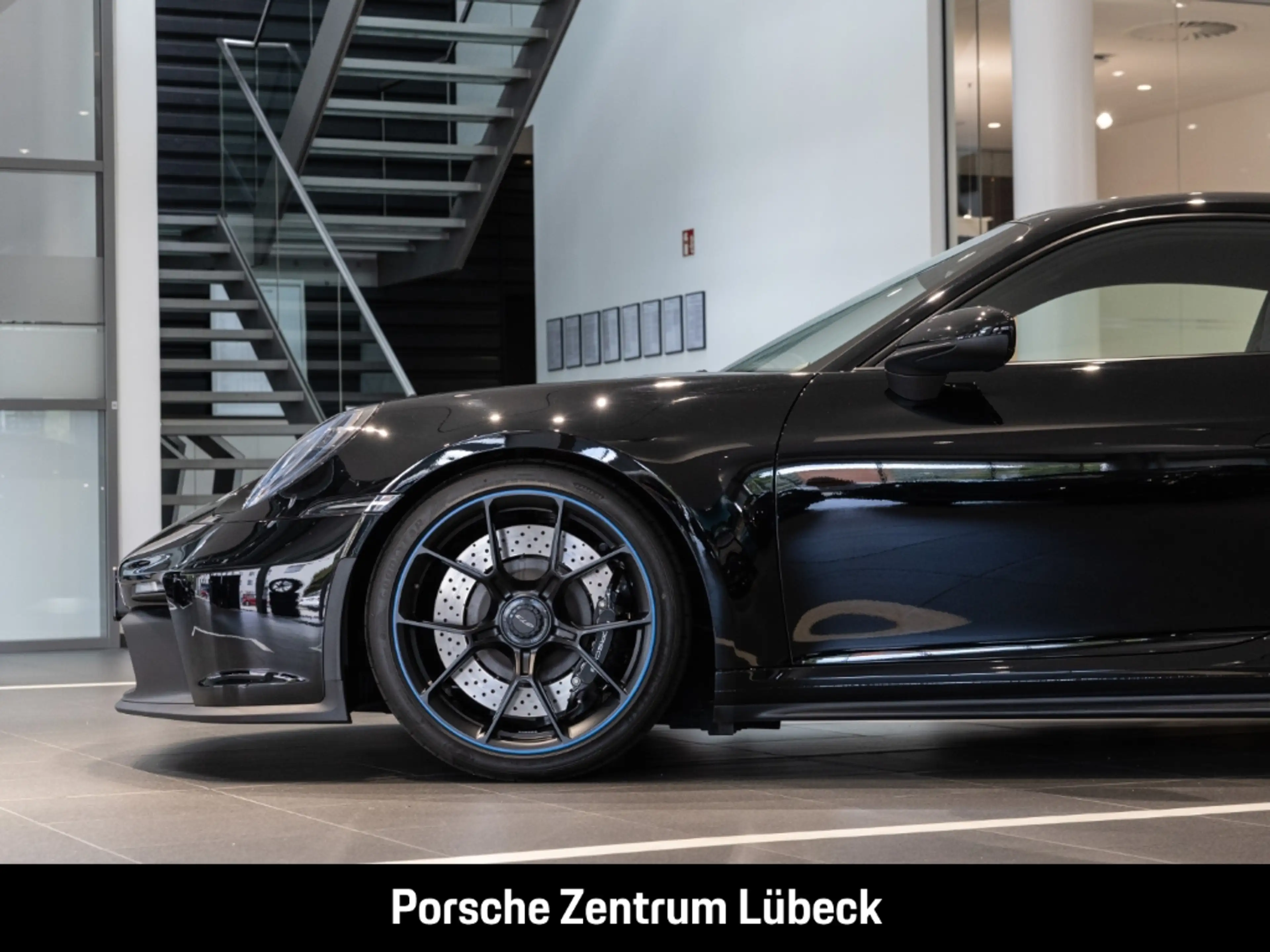 Porsche 992 (911) GT3 — photo 12