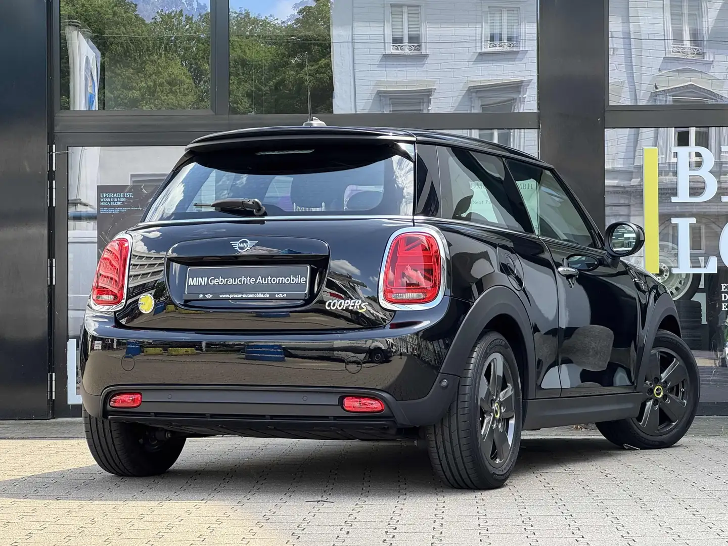 MINI Cooper SE LED PA PDC Pano Navi DAB Shz Zwart - 2