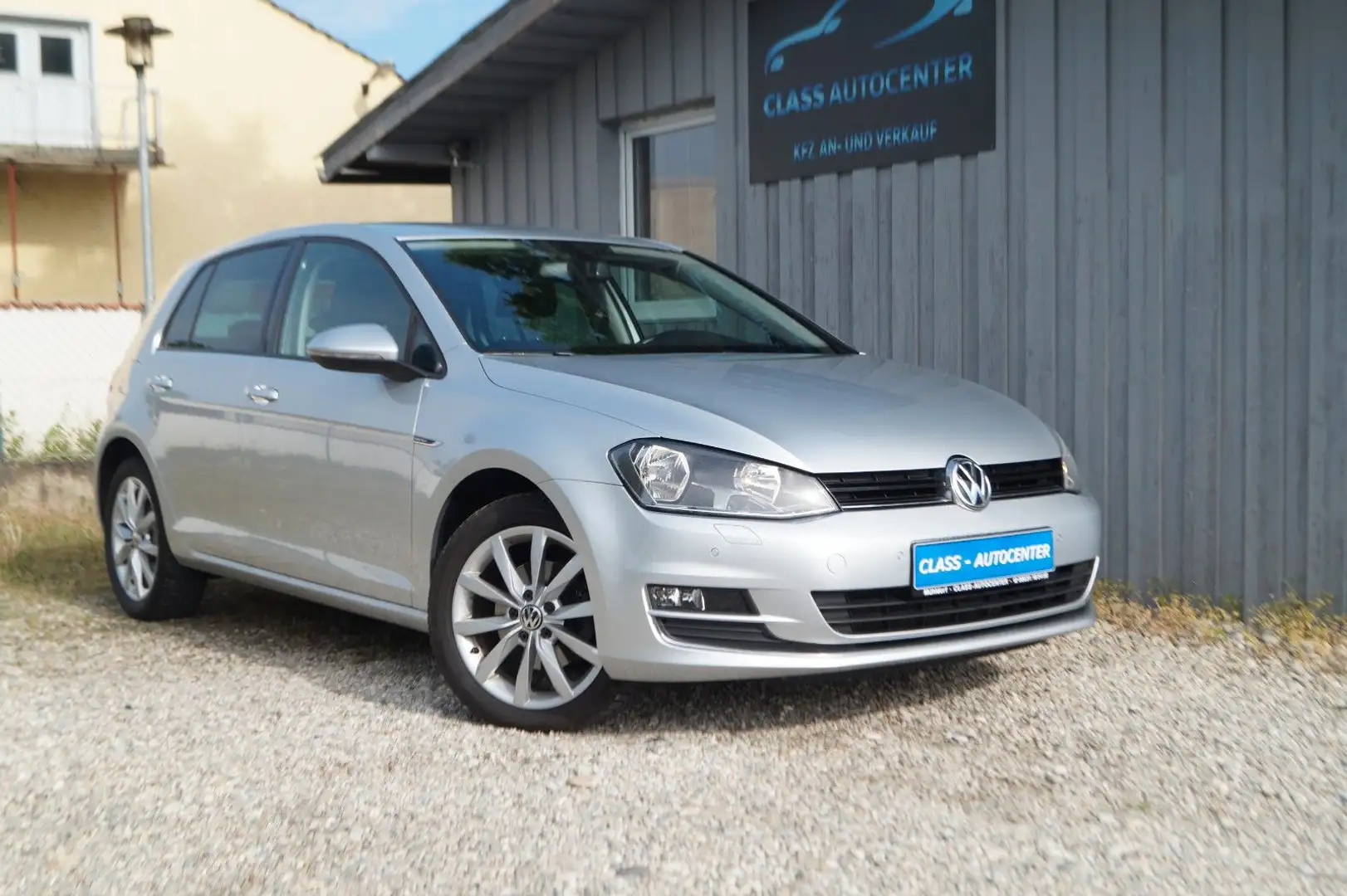 Volkswagen Golf VII Lim. Lounge BMT DSG|Tempomat| Silber - 1