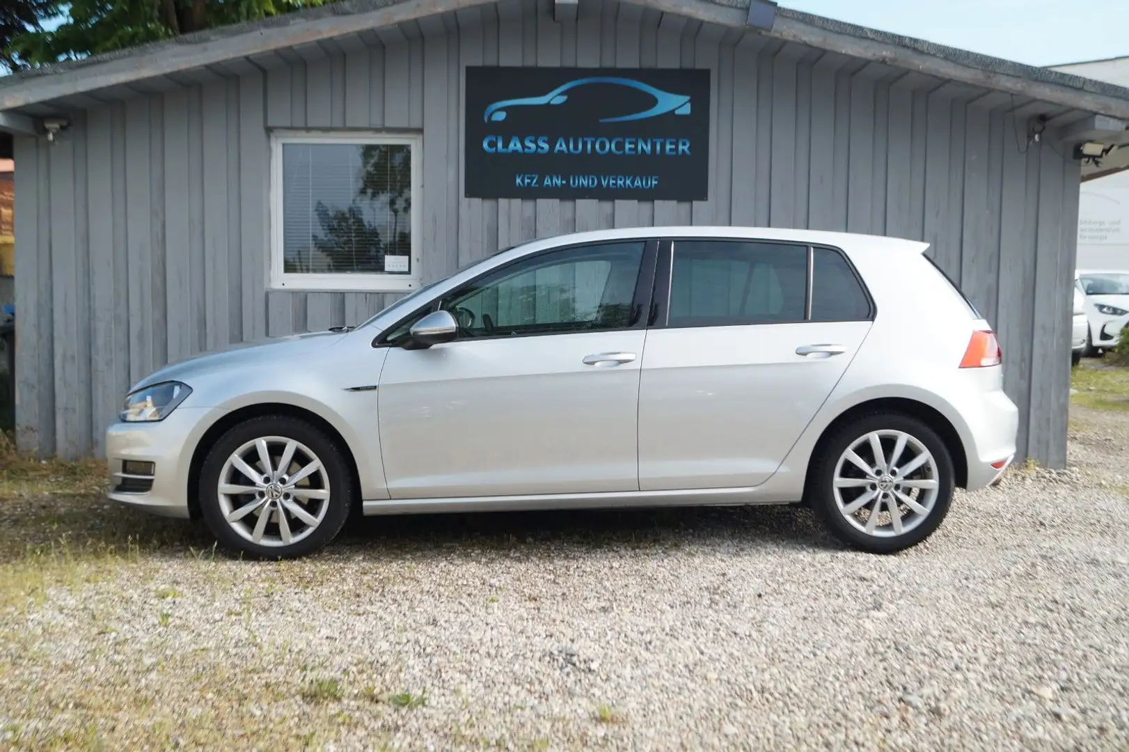 Volkswagen Golf VII Lim. Lounge BMT DSG|Tempomat| Silber - 2