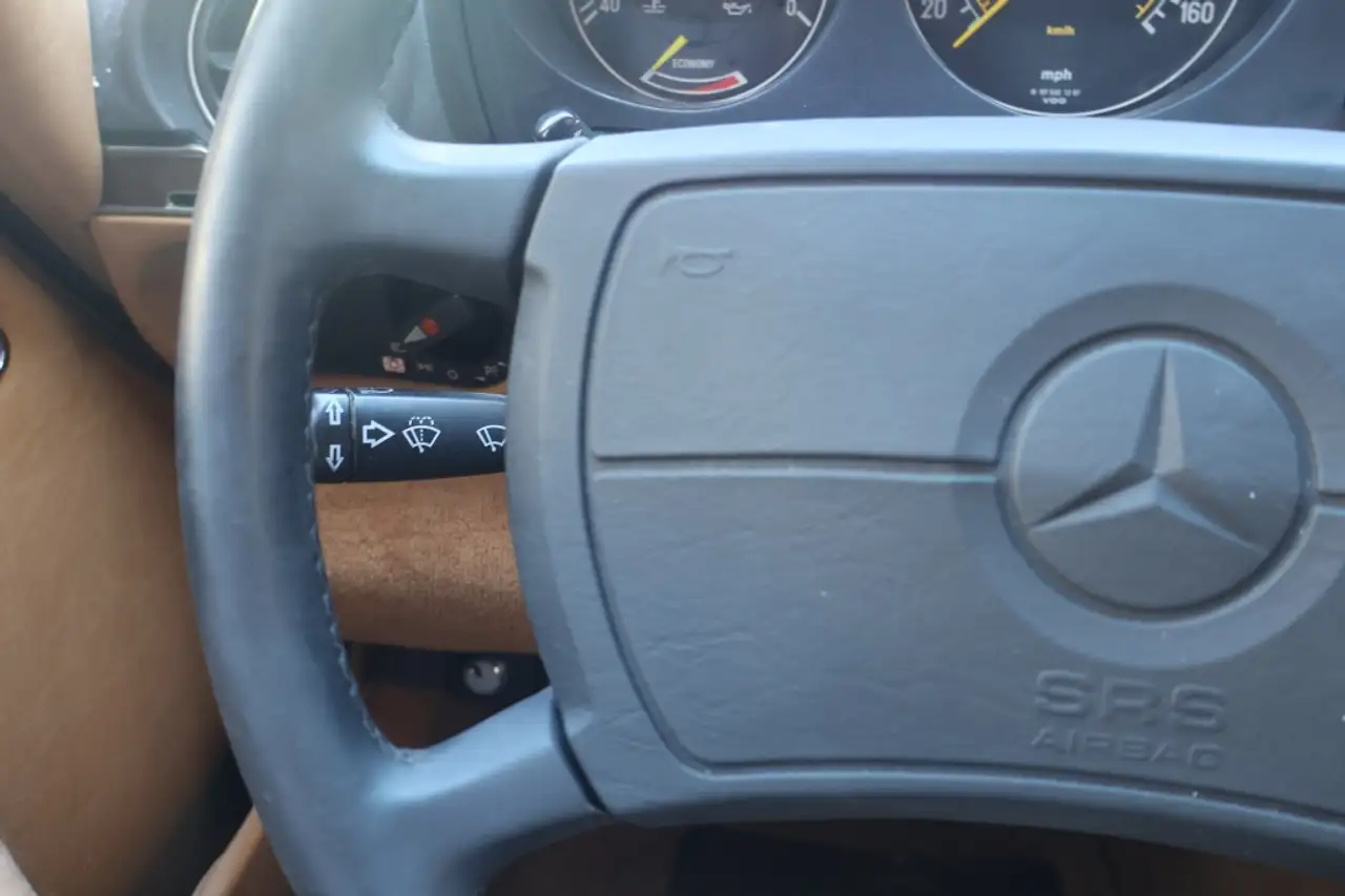 Mercedes-Benz SL 43 AMG 560, foto 7