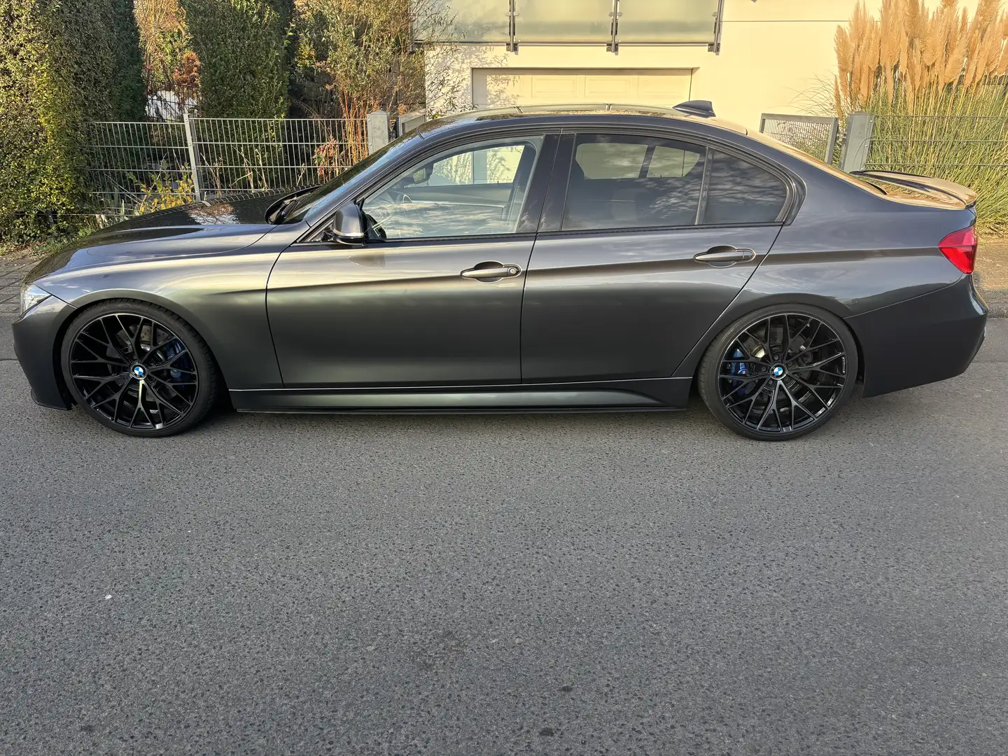 BMW 330 330d Aut. M Sport - 2