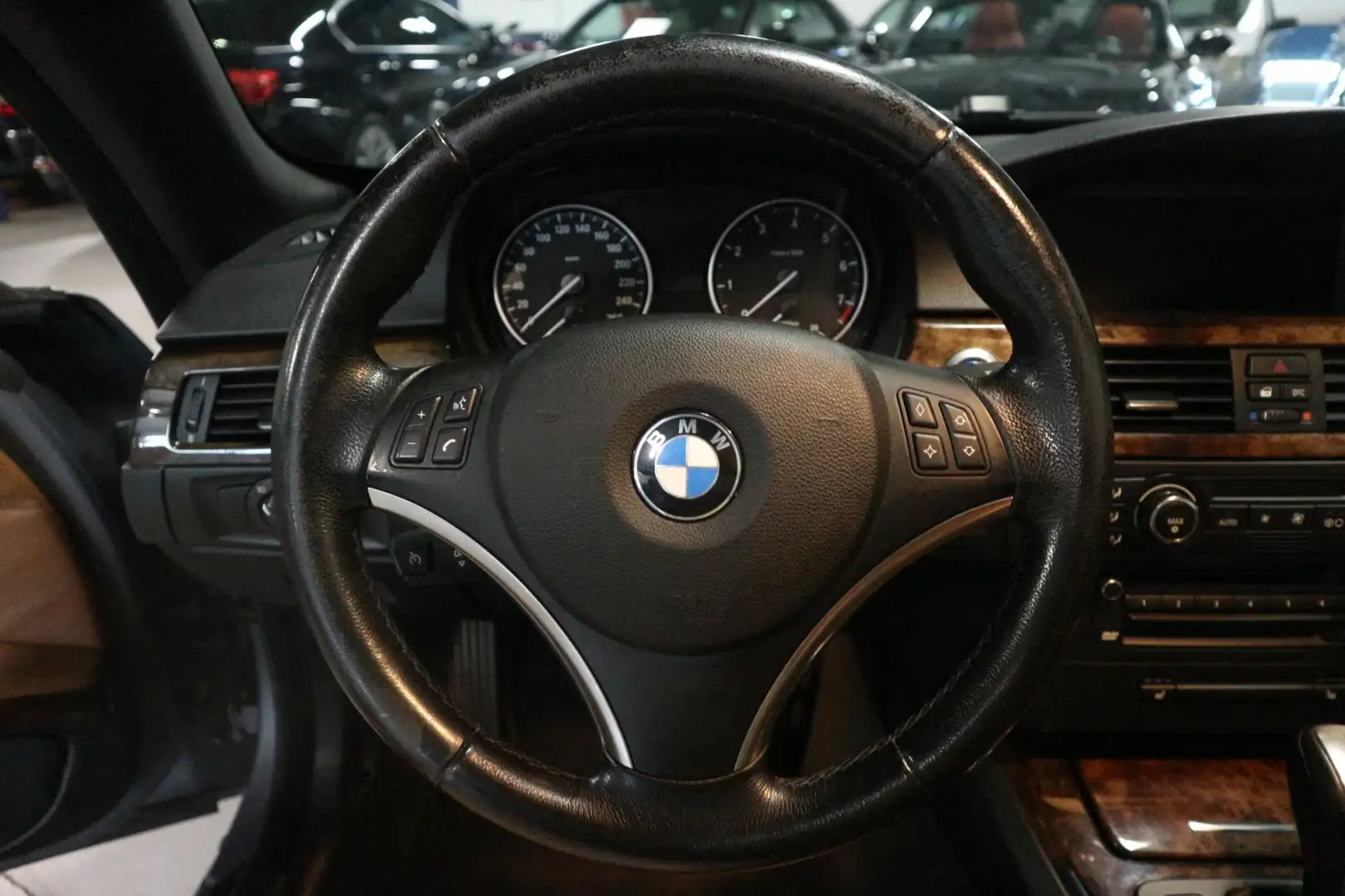 BMW 320 3-serie Cabrio 320i High Executive KETTING VERVANG Grijs - 2