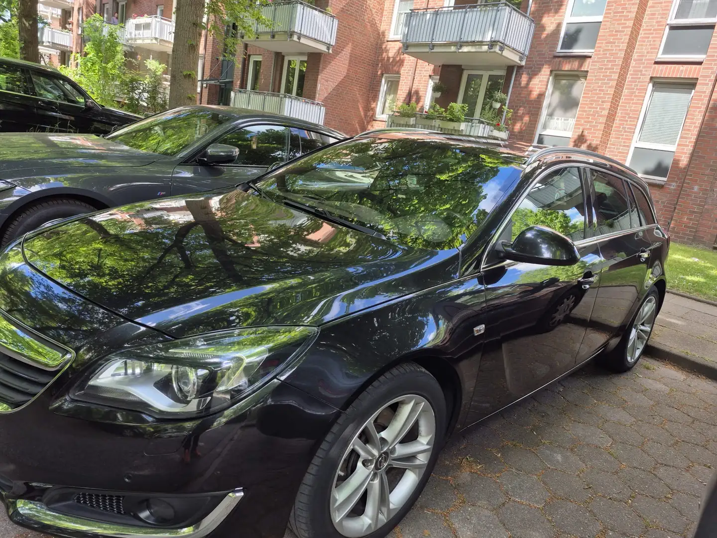 Opel Insignia INSIGNIA SPORTS TOURER SW. OPEL Siyah - 2