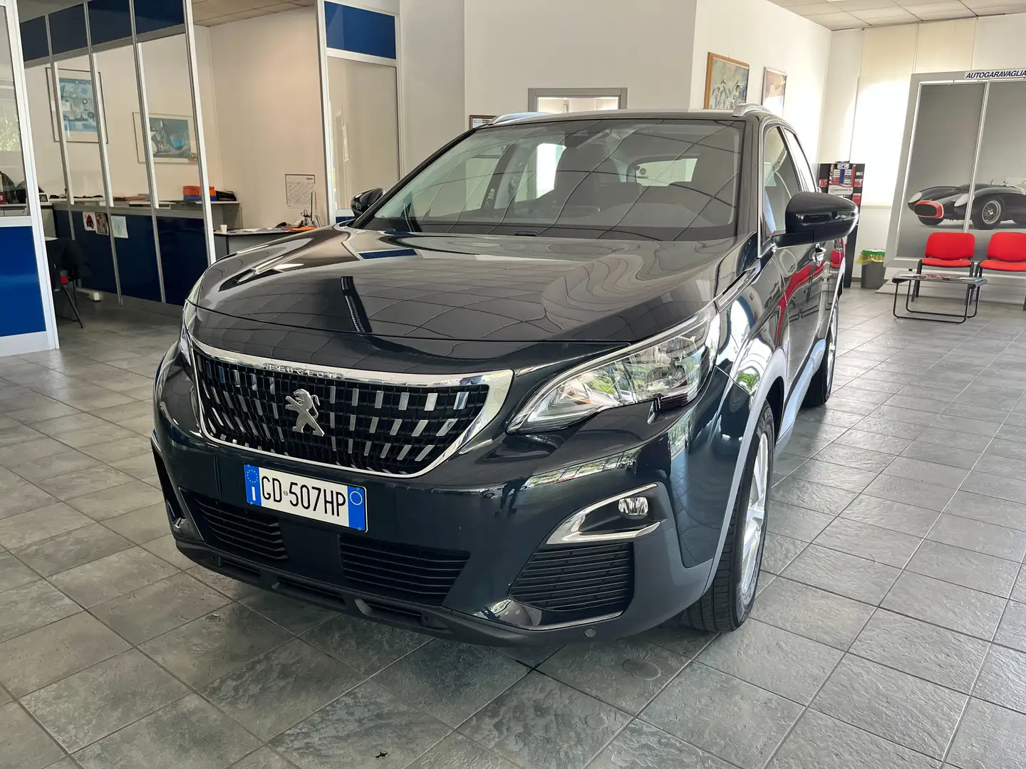 Peugeot 3008 1.5 bluehdi Active s 130cv Noir - 1
