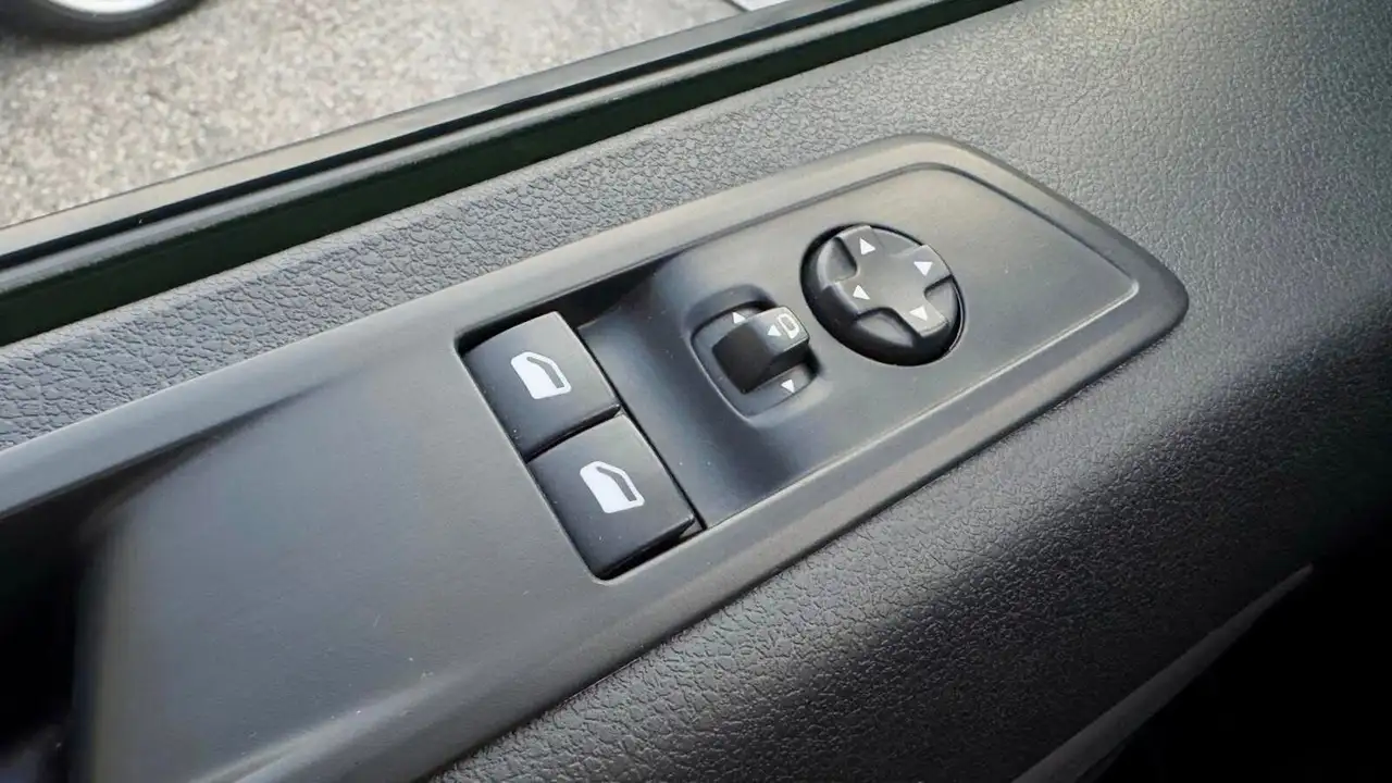 Peugeot Traveller BlueHDi 140 S&S EAT8 Long Active, миниатюра 17