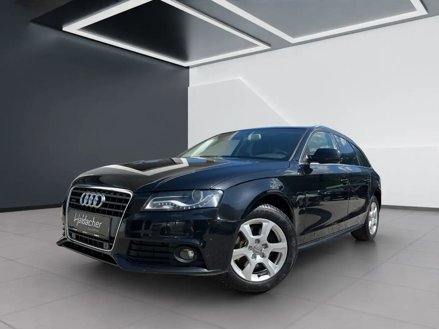 Audi A4 Schwarz - 2