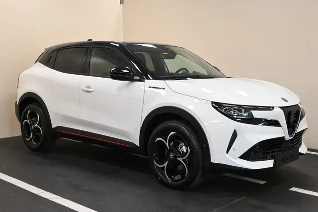 Alfa Romeo Junior Junior 1.2 136 CV Hybrid eDCT6 Speciale