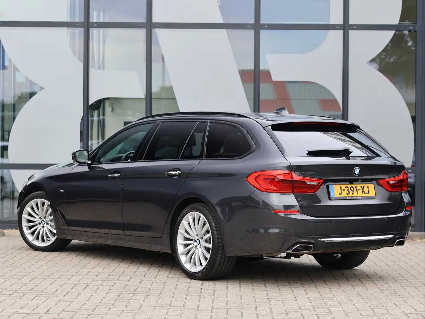 BMW 540 5-serie Touring 540i xDrive 340 PK HE Luxury Line Gris - 2