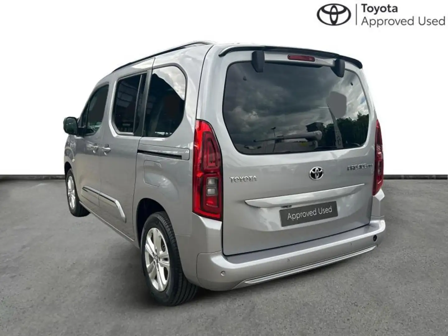 Toyota Proace City VERSO MPV SWB 1.2 81kW MT Silber - 2
