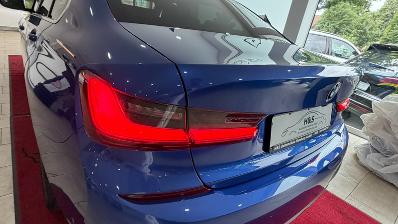 BMW 330 e M Sport — photo 14