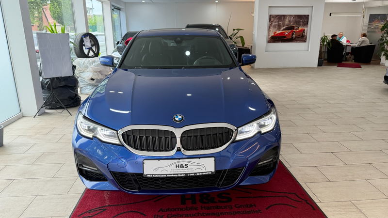 BMW 330 e M Sport — photo 15