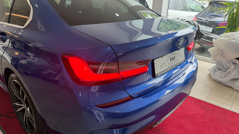 BMW 330 e M Sport — photo 9