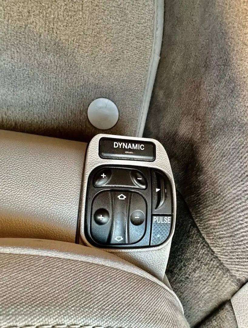 Mercedes-Benz E 350 4Matic Automatik Avantgarde - 2