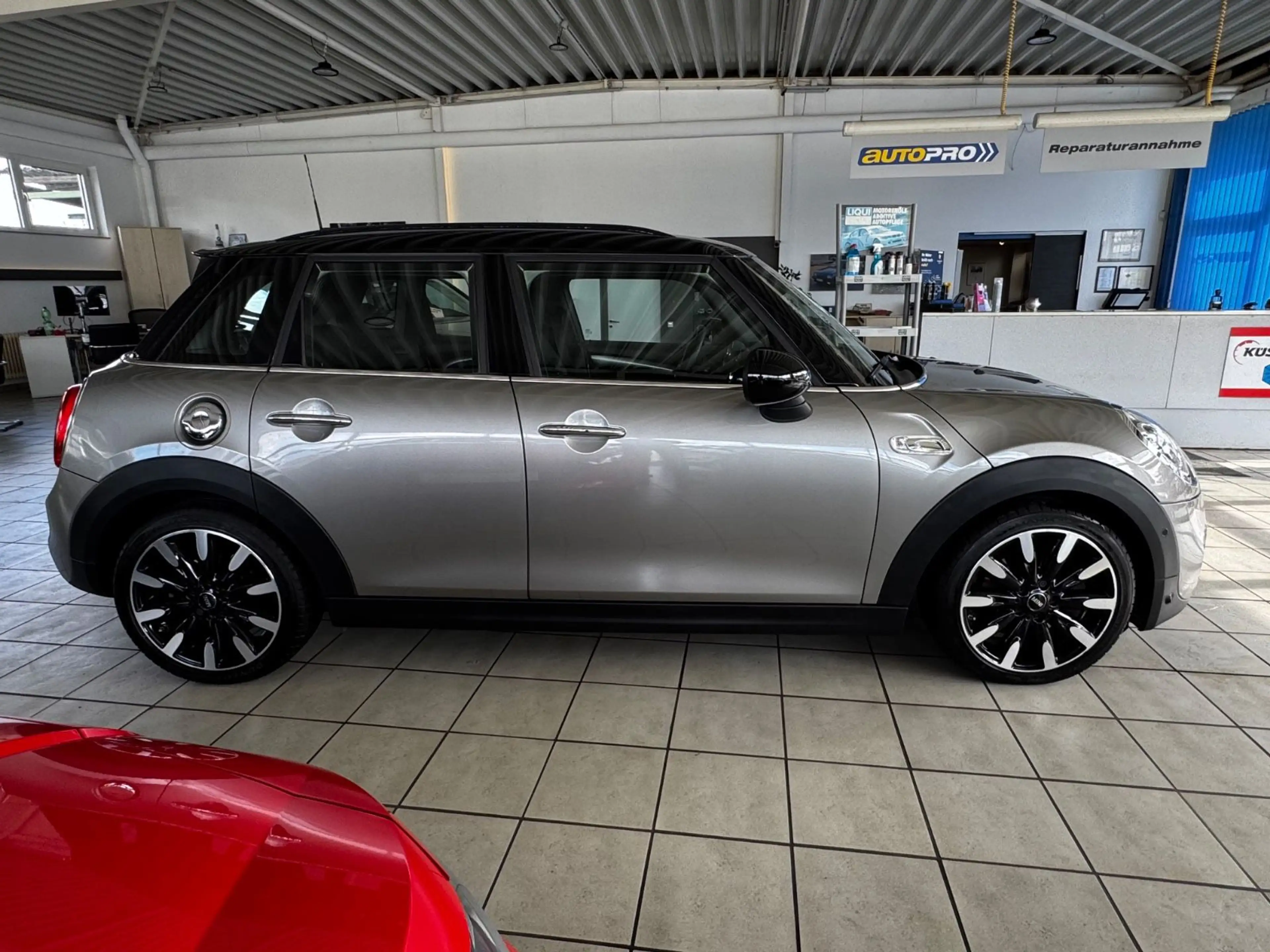 MINI Cooper SD /1.HD/LEDER/NAVI/LED/SHZ/PDC/TEL — photo 6