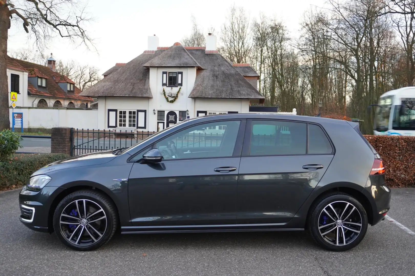 Volkswagen Golf GTE 1.4 TSI Dsg Navigatie Parkeersensoren Lm Velgen Noir - 2