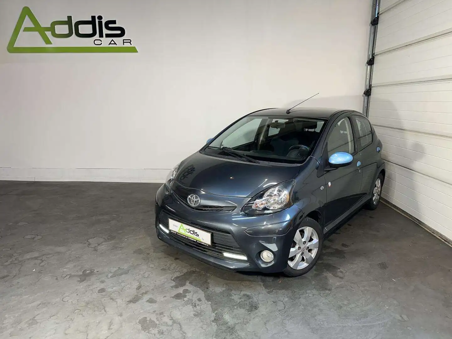 Toyota Aygo 1.0 VVT-I 68 CV COLOR EDITION Grijs - 1