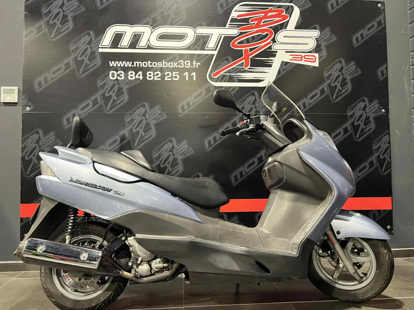 Suzuki Burgman 125 Blue - 1