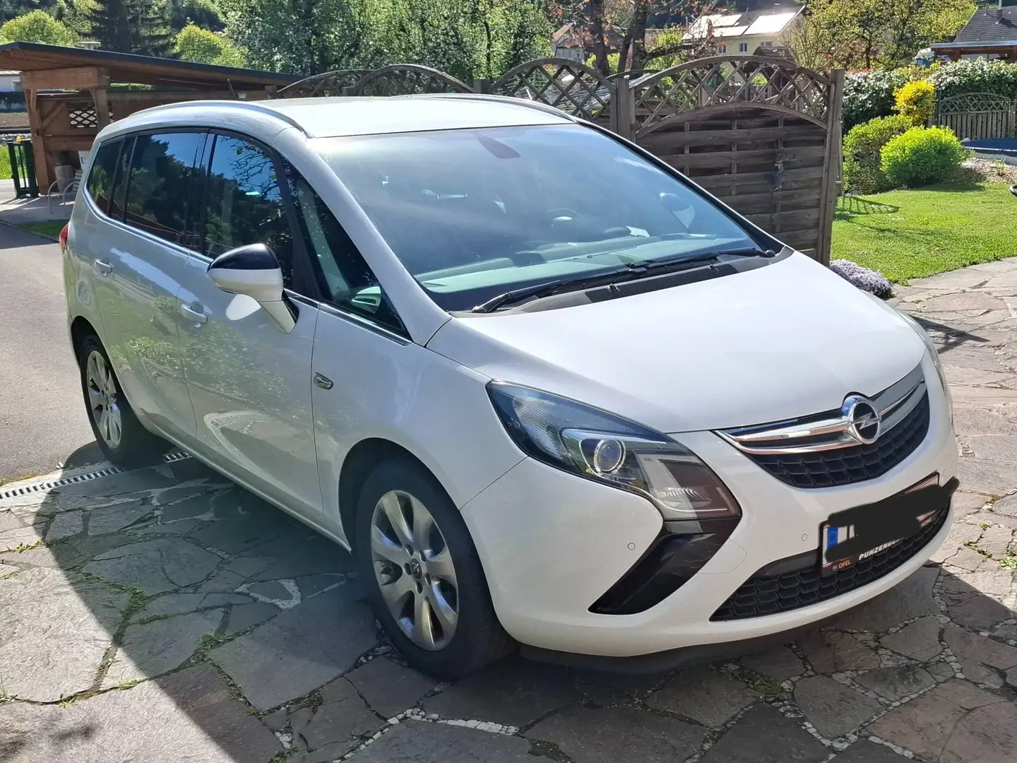 Opel Zafira Tourer Zafira Tourer 2,0 CDTI Ecotec Edition Edition Weiß - 1