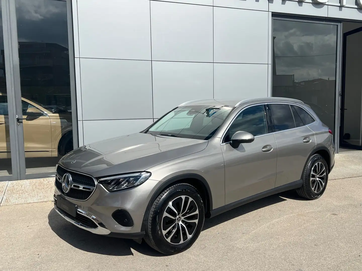 Mercedes-Benz GLC 220 Advanced 4matic possibilità noleggio no scoring Argento - 1