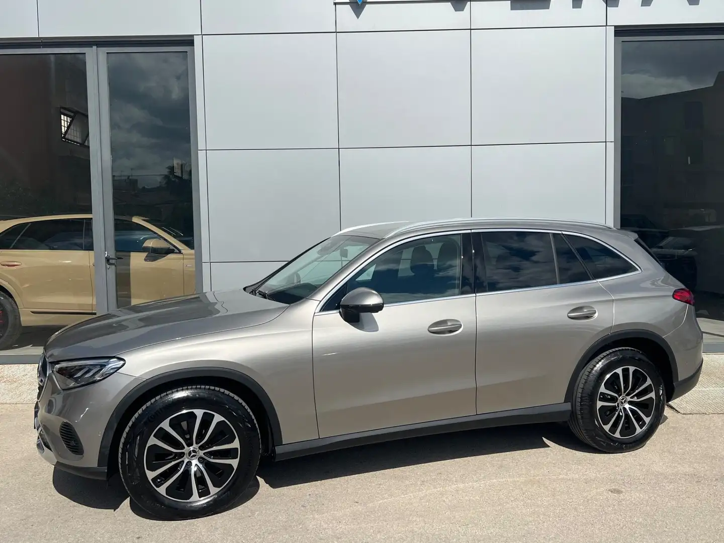 Mercedes-Benz GLC 220 Advanced 4matic possibilità noleggio no scoring Argento - 2