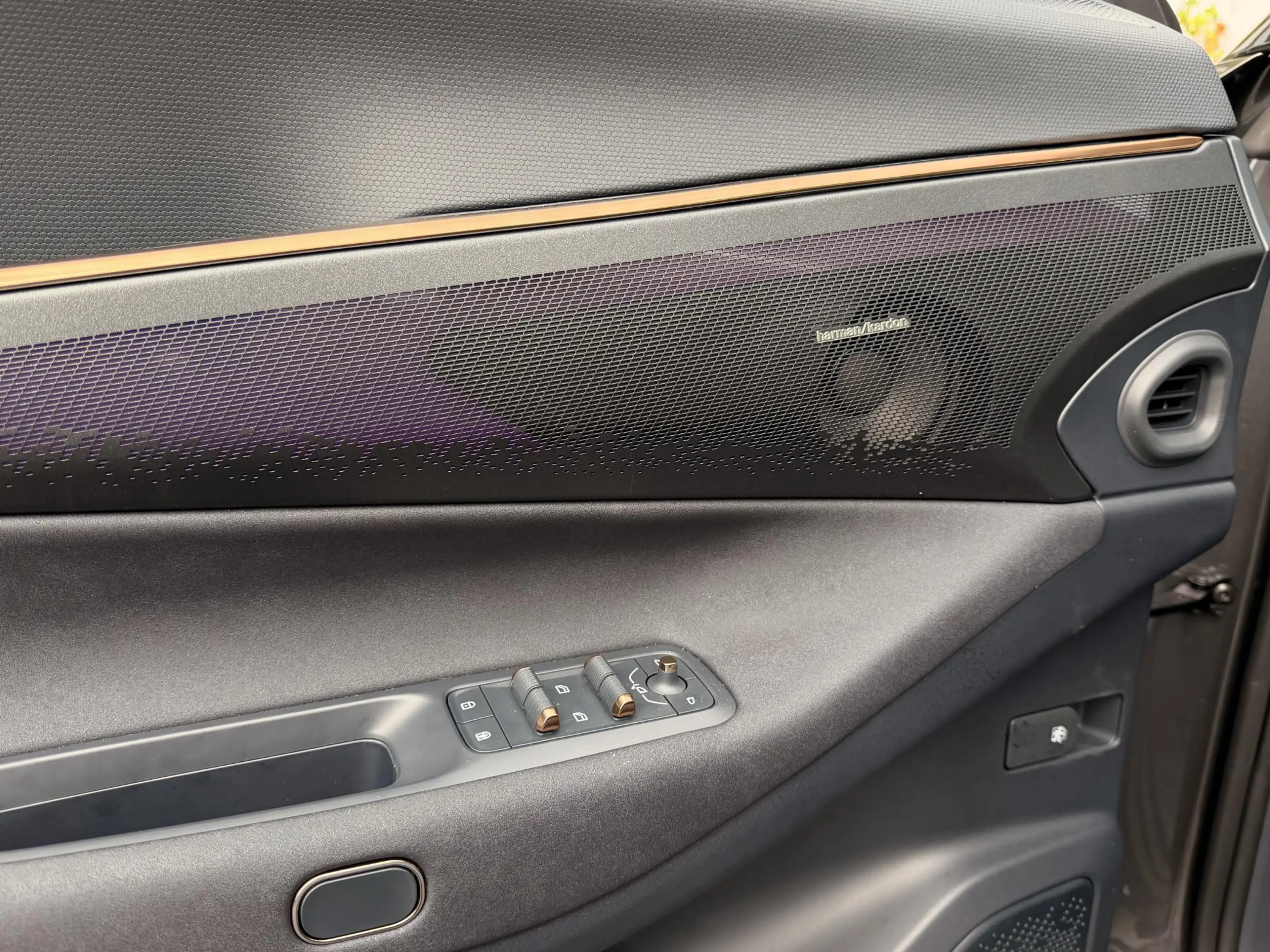 Lynk & Co 08 1.5 More |22' Wielen Black edition | HEICO Verlagi — photo 8