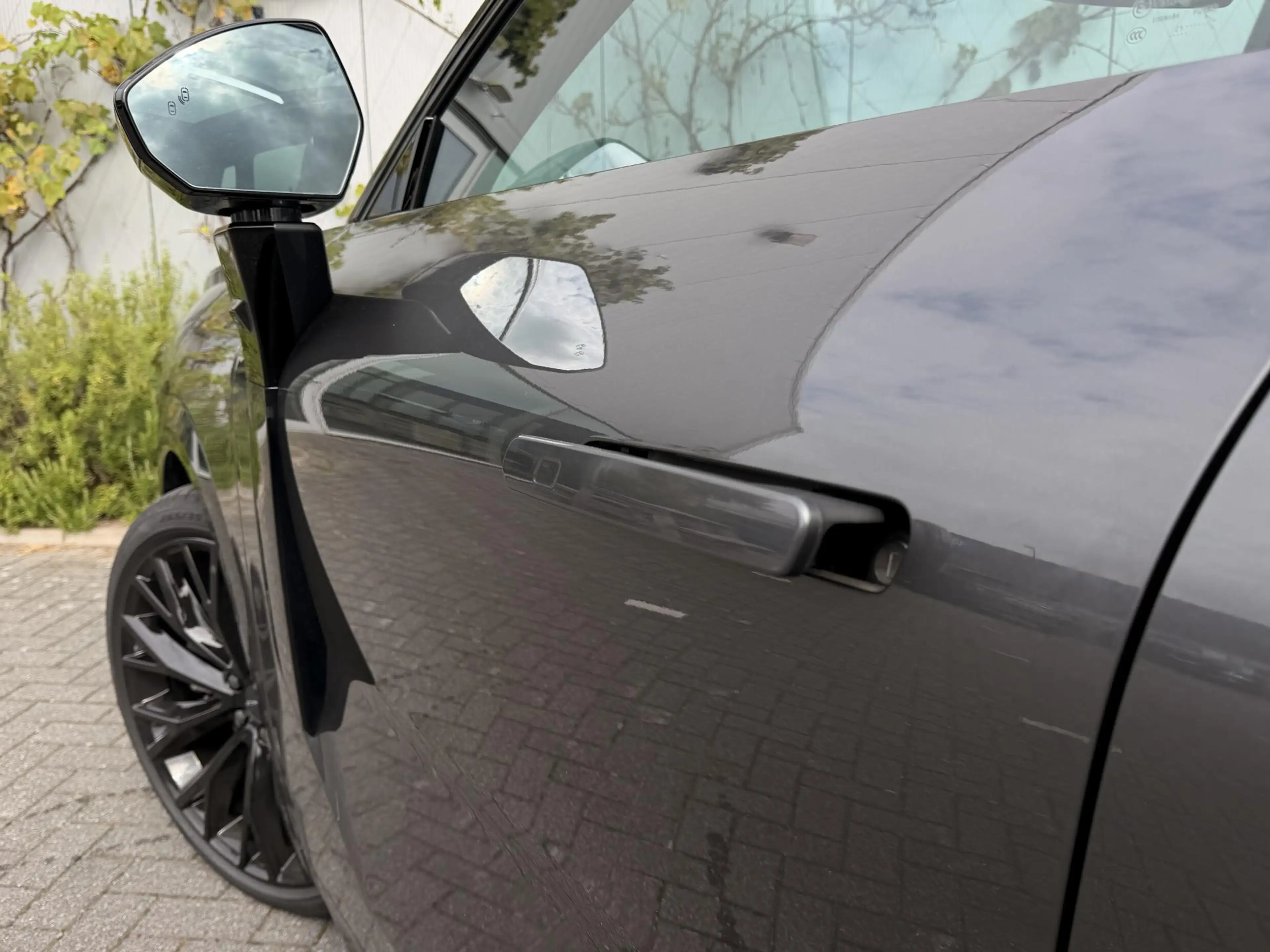 Lynk & Co 08 1.5 More |22' Wielen Black edition | HEICO Verlagi — photo 5
