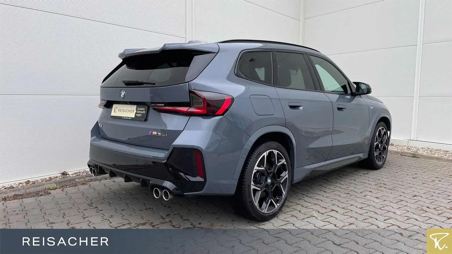 BMW X1 M35i xDrive DAPro.HuD,AHK,Pano,adLED,H/K Grau - 2
