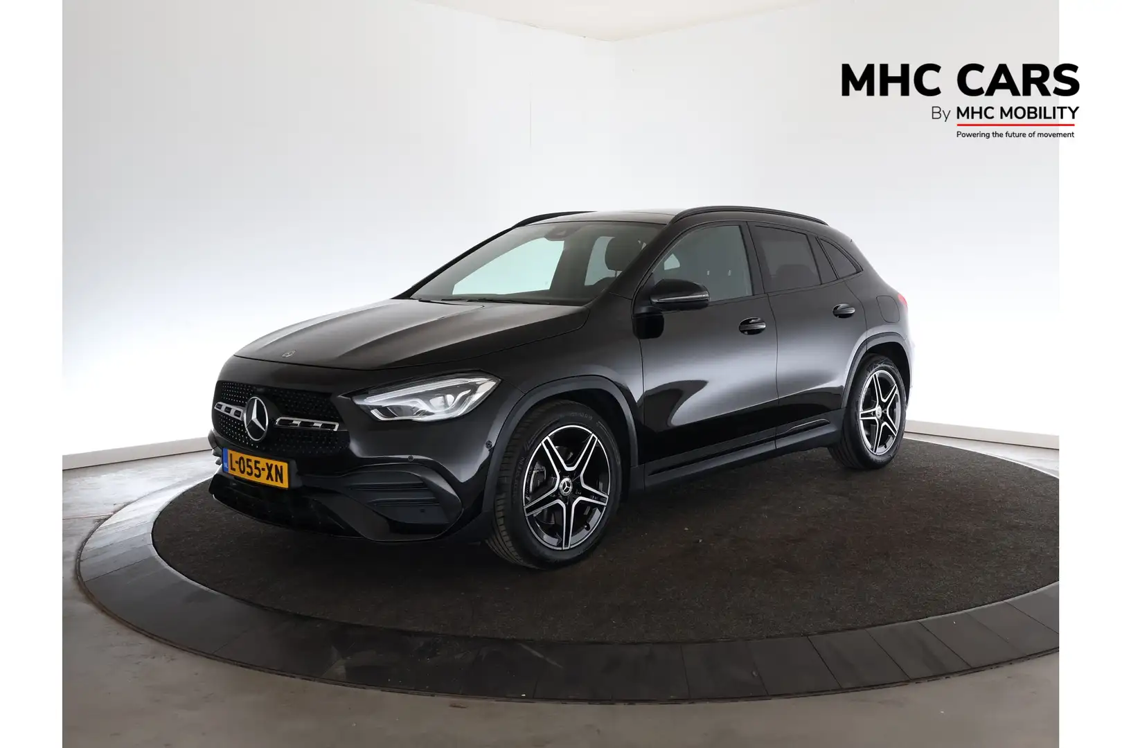 Mercedes-Benz GLA 180 Business Solution AMG | Panoramadak | Led | Clima Noir - 1