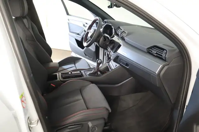 Audi Q3 40 TDI quattro S line ext. Ansicht 9