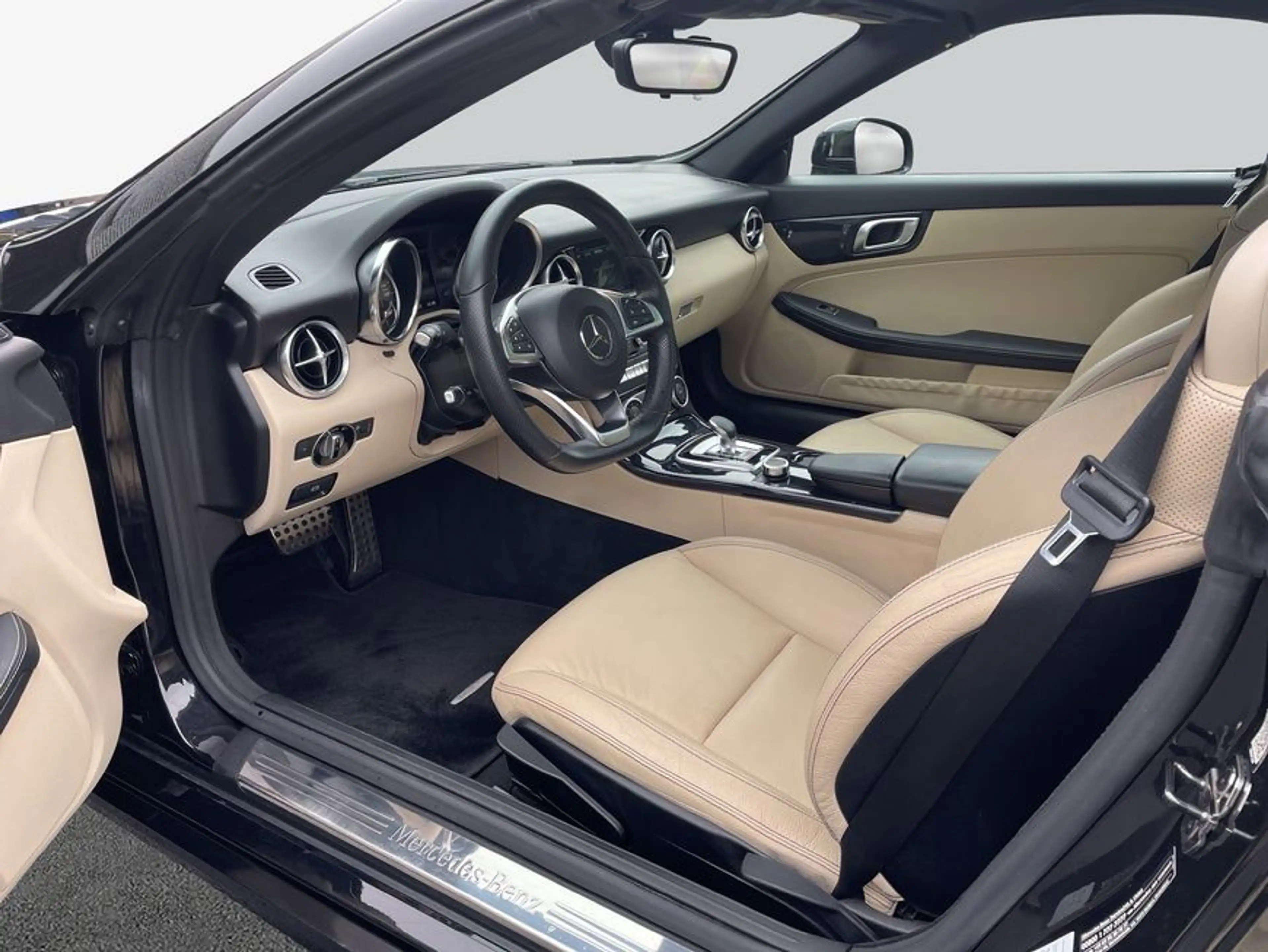 Mercedes-Benz SLC 300 SLC — photo 9